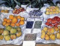 スタンドに並べられた果物 印象派 ギュスターヴ・カイユボットの静物画
